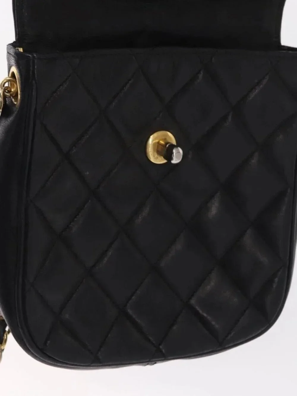 CHANEL brand	chanel color	black